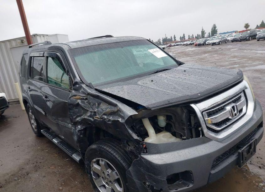 Photo 13 of 2011 Honda Pilot TOURING (VIN 5FNYF4H93BB066879)