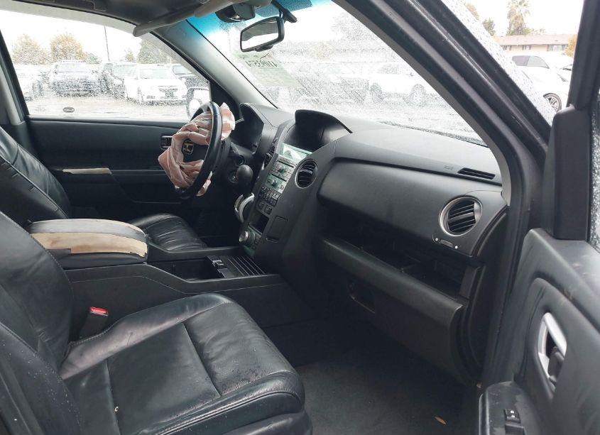 Photo 5 of 2011 Honda Pilot TOURING (VIN 5FNYF4H93BB066879)