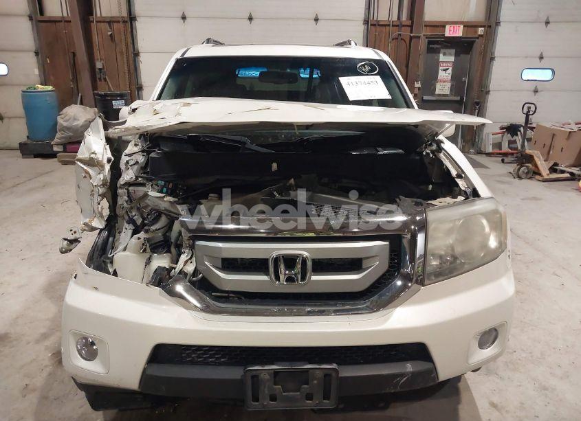 Photo 12 of 2011 Honda Pilot TOURING (VIN 5FNYF4H93BB084167)