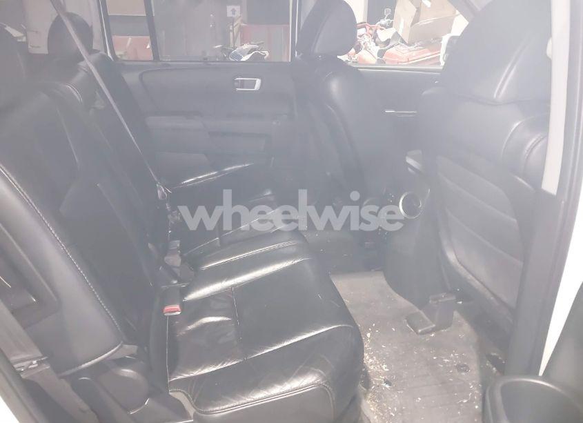 Photo 8 of 2011 Honda Pilot TOURING (VIN 5FNYF4H93BB084167)