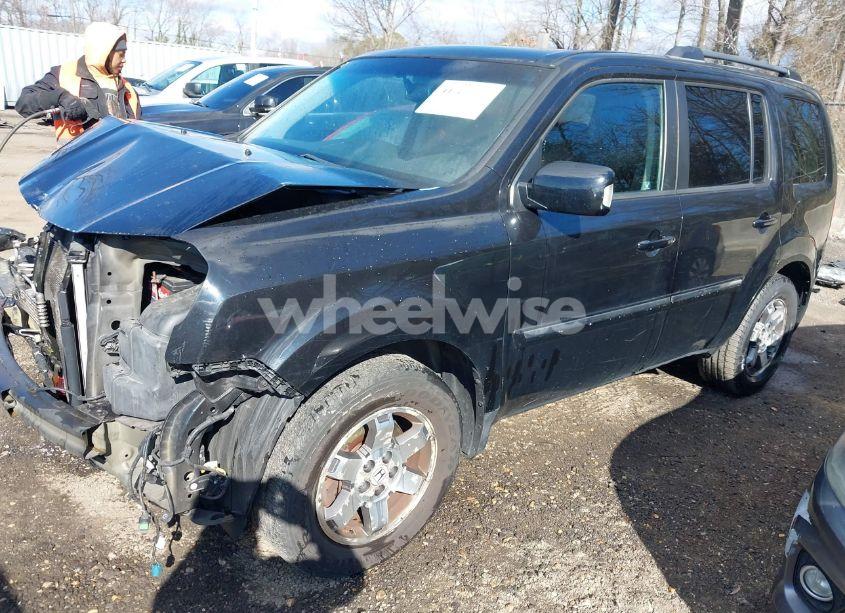 Photo 2 of 2011 Honda Pilot TOURING (VIN 5FNYF4H93BB088428)