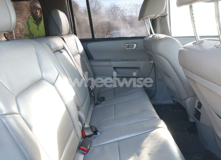 Photo 8 of 2012 Honda Pilot TOURING (VIN 5FNYF4H93CB066981)