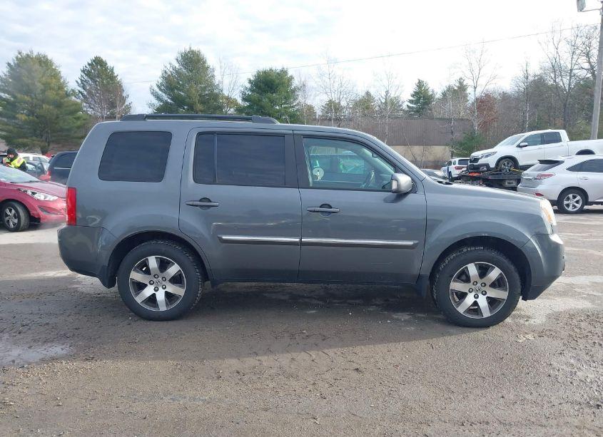 Photo 13 of 2013 Honda Pilot TOURING (VIN 5FNYF4H93DB008032)