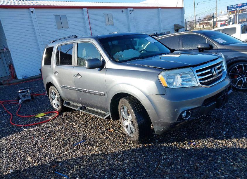 2013 Honda Pilot TOURING (VIN 5FNYF4H93DB032878) main photo