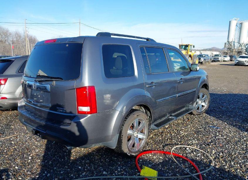 Photo 4 of 2013 Honda Pilot TOURING (VIN 5FNYF4H93DB032878)