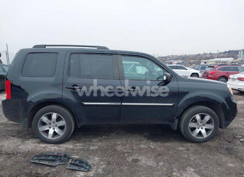 Photo 12 of 2013 Honda Pilot TOURING (VIN 5FNYF4H93DB075861)