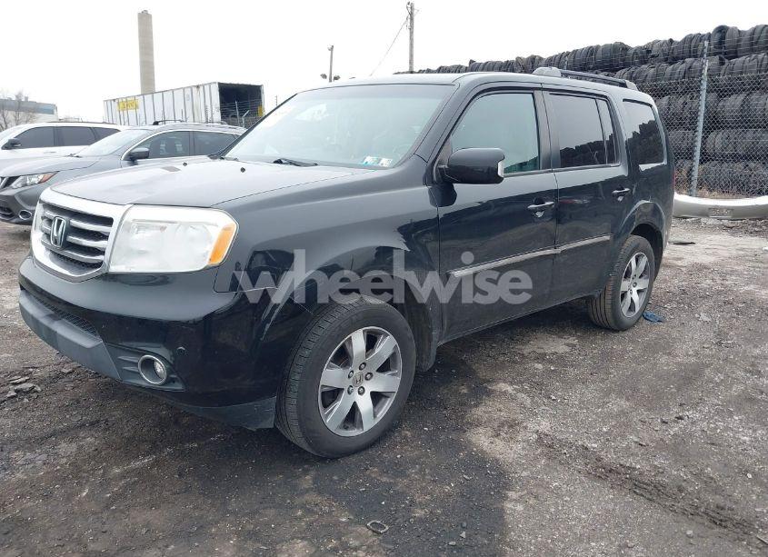 Photo 2 of 2013 Honda Pilot TOURING (VIN 5FNYF4H93DB075861)