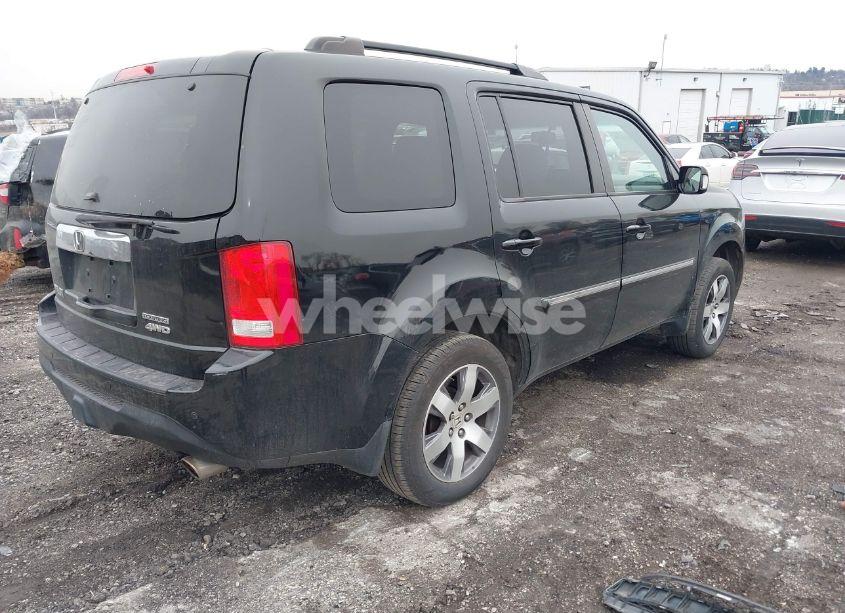 Photo 4 of 2013 Honda Pilot TOURING (VIN 5FNYF4H93DB075861)