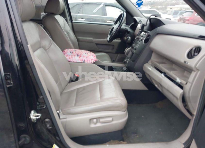 Photo 5 of 2013 Honda Pilot TOURING (VIN 5FNYF4H93DB075861)