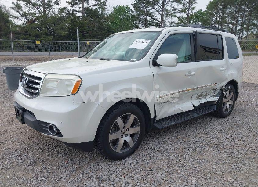 Photo 6 of 2014 Honda Pilot TOURING (VIN 5FNYF4H93EB023602)