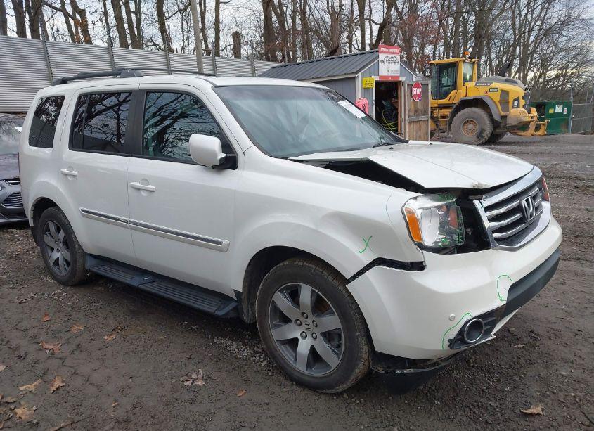 2015 Honda Pilot TOURING (VIN 5FNYF4H93FB008552) main photo