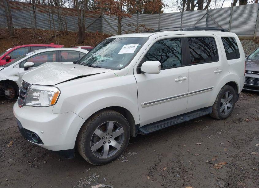 Photo 2 of 2015 Honda Pilot TOURING (VIN 5FNYF4H93FB008552)