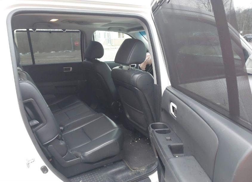 Photo 8 of 2015 Honda Pilot TOURING (VIN 5FNYF4H93FB008552)