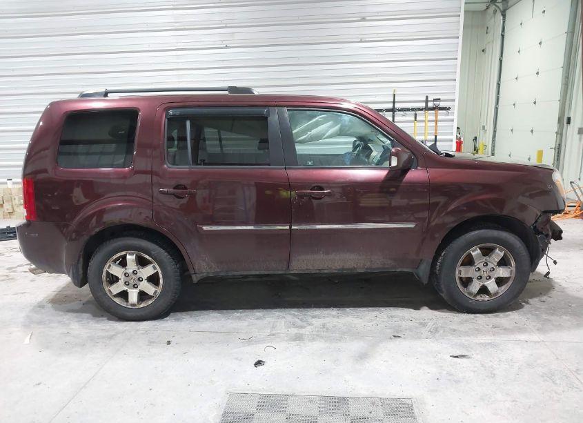 Photo 14 of 2011 Honda Pilot TOURING (VIN 5FNYF4H94BB074604)