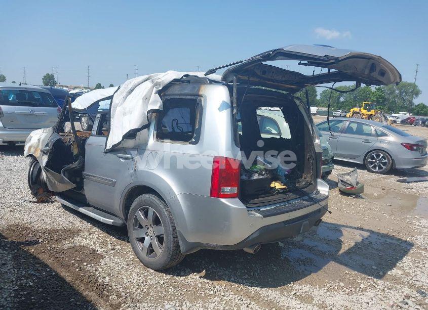 Photo 3 of 2012 Honda Pilot TOURING (VIN 5FNYF4H94CB010127)