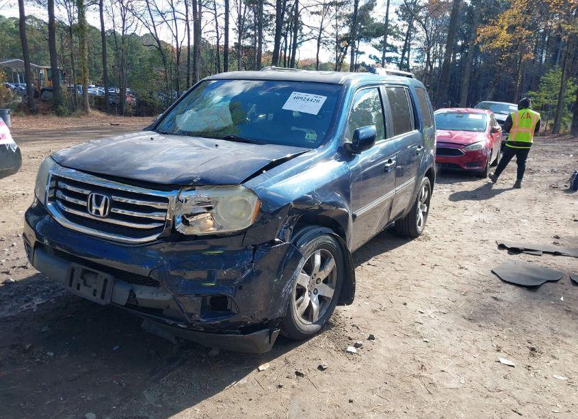 Photo 2 of 2012 Honda Pilot TOURING (VIN 5FNYF4H94CB020835)