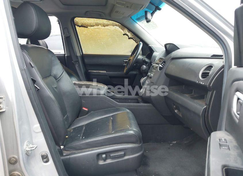 Photo 5 of 2012 Honda Pilot TOURING (VIN 5FNYF4H94CB031673)