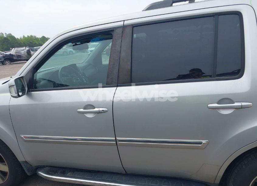 Photo 15 of 2012 Honda Pilot TOURING (VIN 5FNYF4H94CB051907)