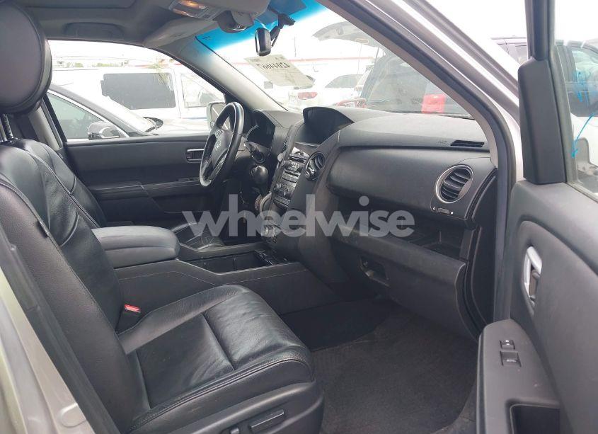 Photo 5 of 2012 Honda Pilot TOURING (VIN 5FNYF4H94CB051907)