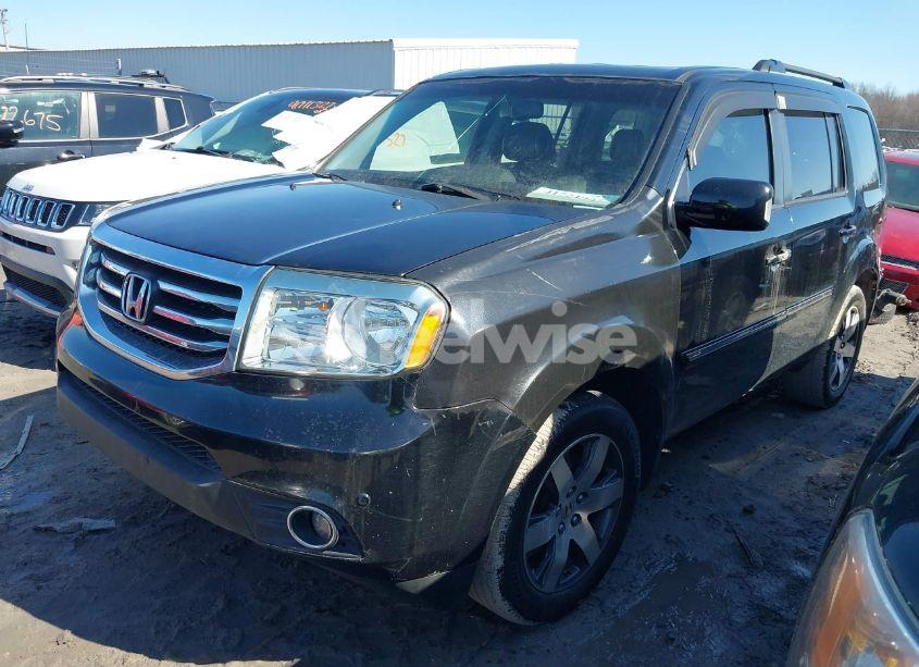 Photo 2 of 2012 Honda Pilot TOURING (VIN 5FNYF4H94CB071266)