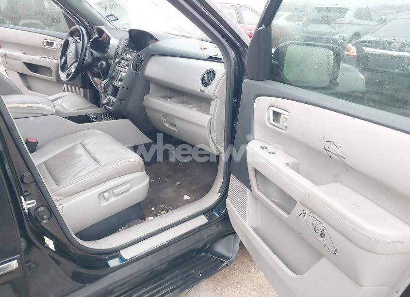 Photo 5 of 2012 Honda Pilot TOURING (VIN 5FNYF4H94CB076449)