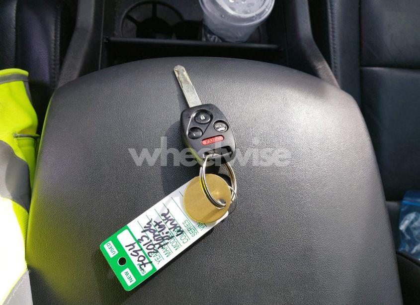 Photo 11 of 2013 Honda Pilot TOURING (VIN 5FNYF4H94DB019993)