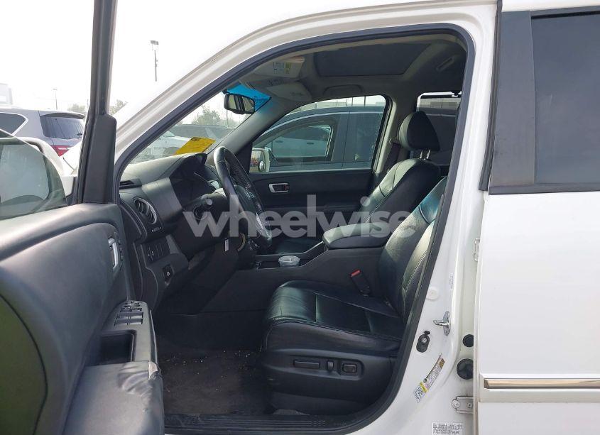 Photo 5 of 2013 Honda Pilot TOURING (VIN 5FNYF4H94DB019993)