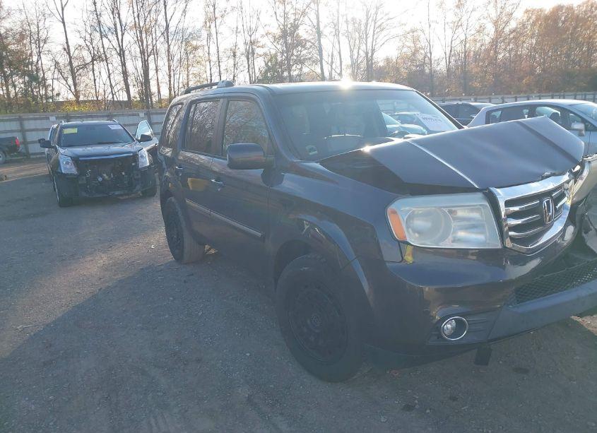 2013 Honda Pilot TOURING (VIN 5FNYF4H94DB023994) main photo