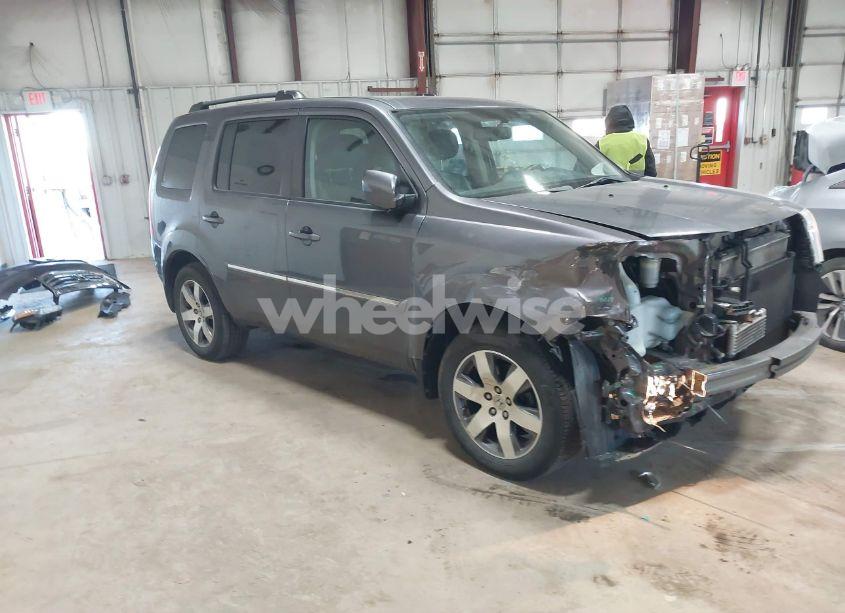 2015 Honda Pilot TOURING (VIN 5FNYF4H94FB020712) main photo