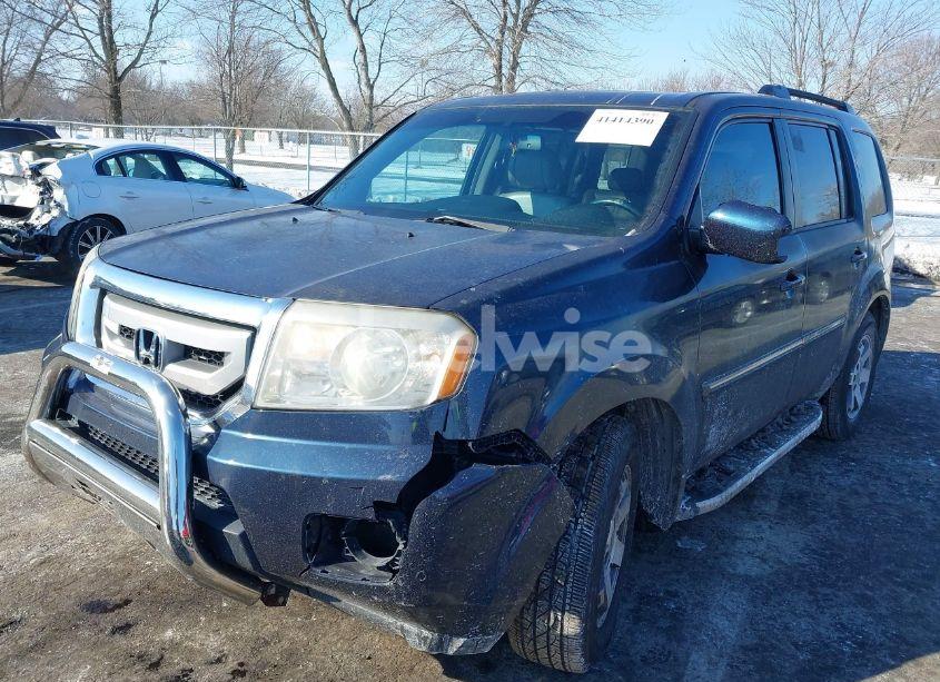 Photo 2 of 2011 Honda Pilot TOURING (VIN 5FNYF4H95BB048433)