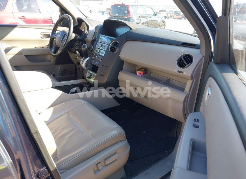 Photo 5 of 2011 Honda Pilot TOURING (VIN 5FNYF4H95BB048433)