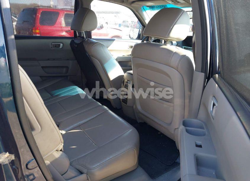 Photo 8 of 2011 Honda Pilot TOURING (VIN 5FNYF4H95BB048433)