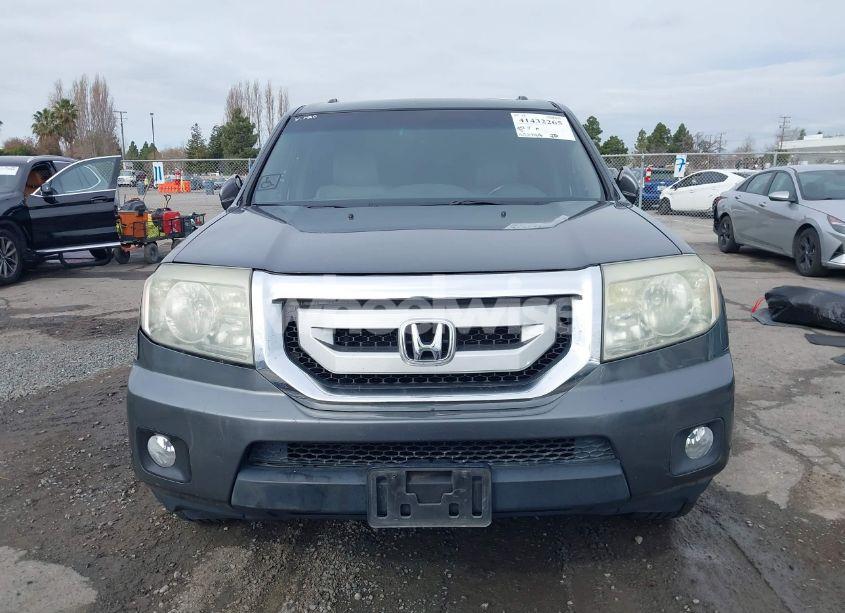 Photo 12 of 2011 Honda Pilot TOURING (VIN 5FNYF4H95BB067399)