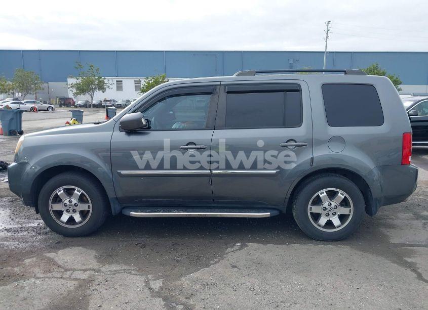 Photo 14 of 2011 Honda Pilot TOURING (VIN 5FNYF4H95BB067399)
