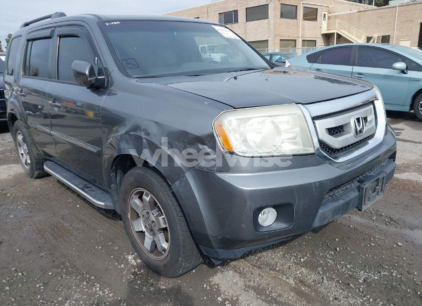 Photo 6 of 2011 Honda Pilot TOURING (VIN 5FNYF4H95BB067399)