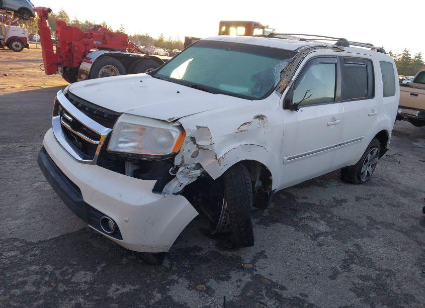 Photo 2 of 2012 Honda Pilot TOURING (VIN 5FNYF4H95CB037935)