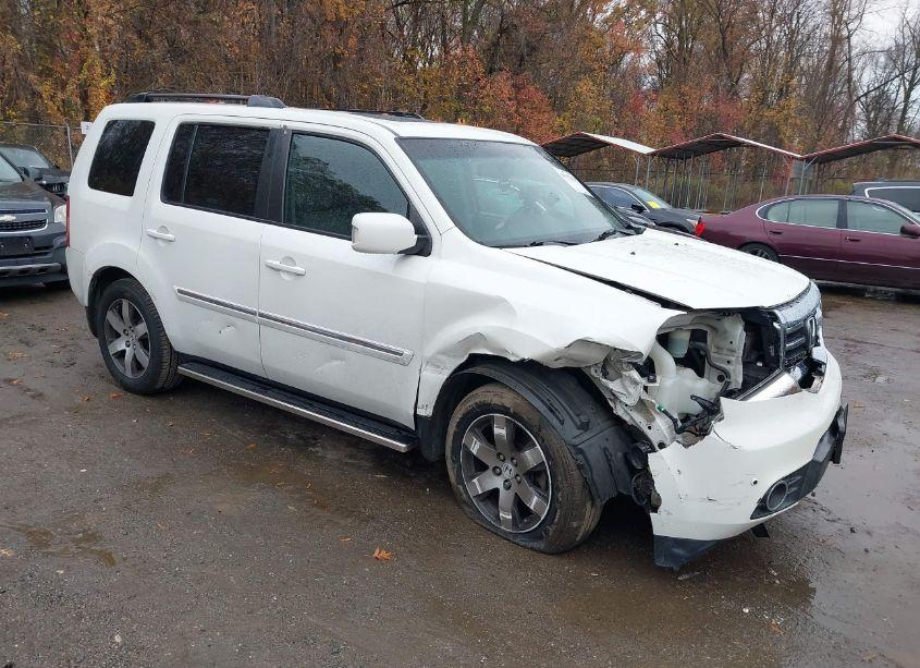 2013 Honda Pilot TOURING (VIN 5FNYF4H95DB013832) main photo