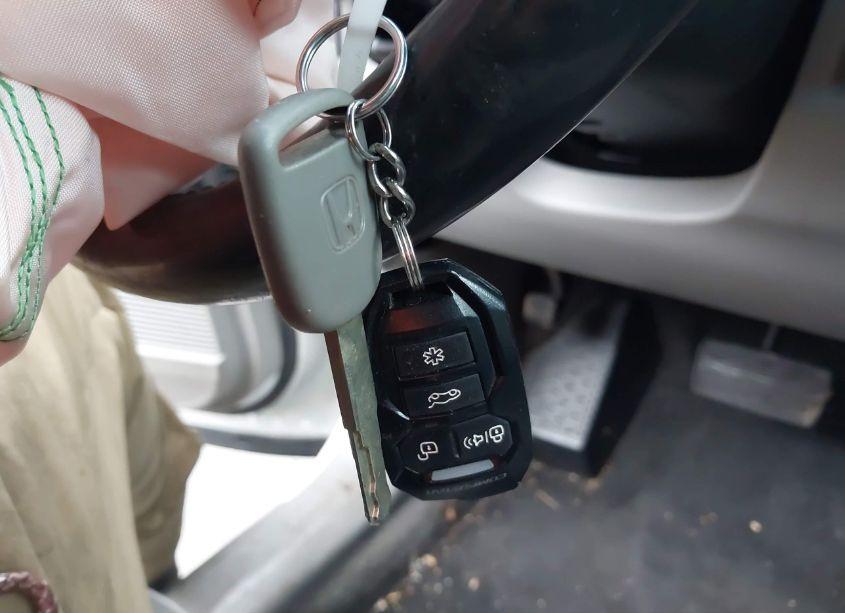 Photo 11 of 2013 Honda Pilot TOURING (VIN 5FNYF4H95DB013832)