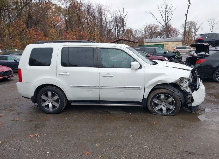 Photo 13 of 2013 Honda Pilot TOURING (VIN 5FNYF4H95DB013832)