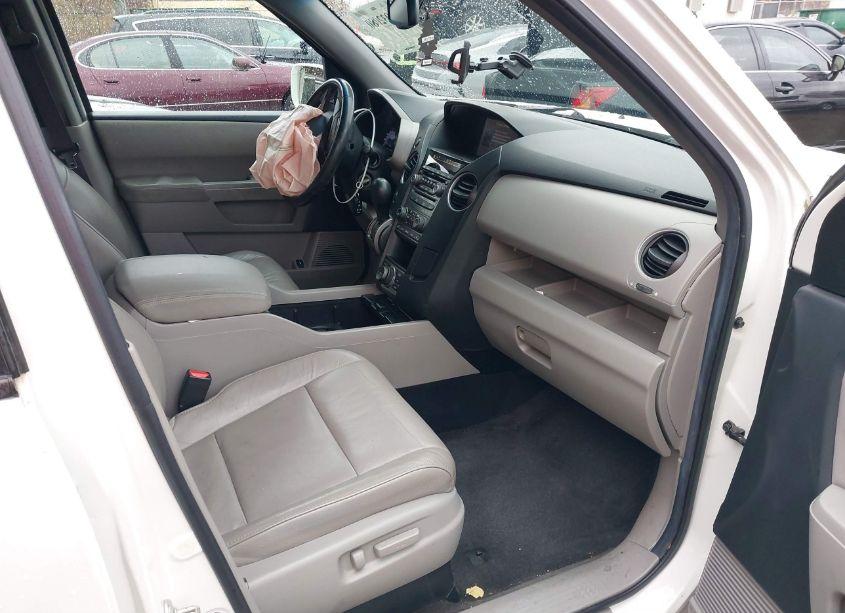 Photo 5 of 2013 Honda Pilot TOURING (VIN 5FNYF4H95DB013832)