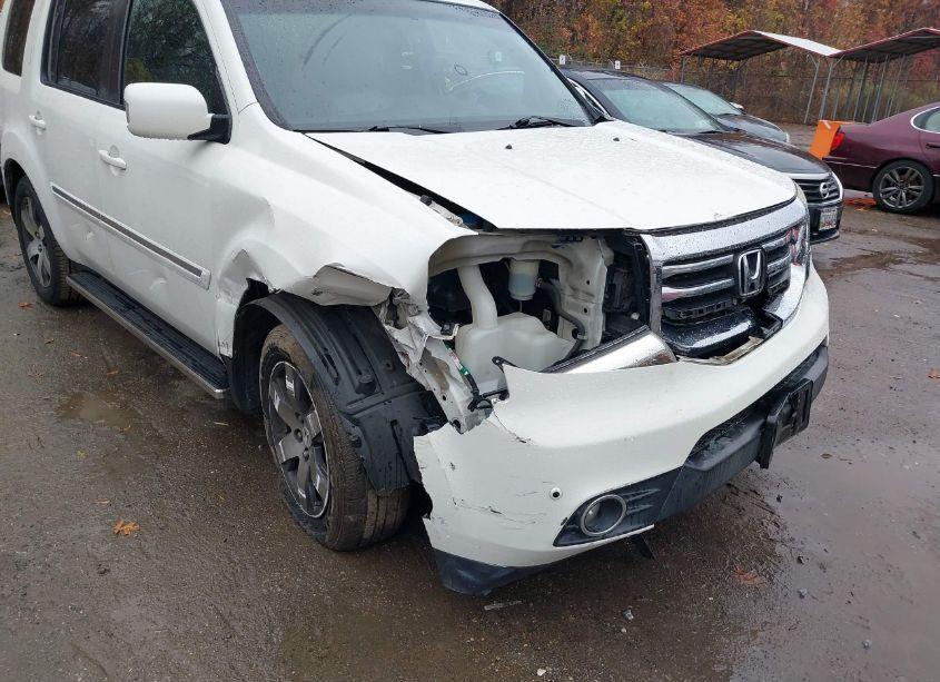 Photo 6 of 2013 Honda Pilot TOURING (VIN 5FNYF4H95DB013832)