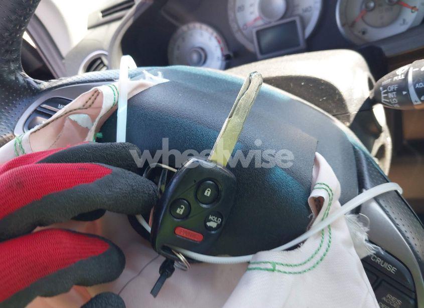 Photo 11 of 2013 Honda Pilot TOURING (VIN 5FNYF4H95DB017430)