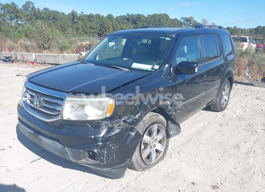 Photo 2 of 2014 Honda Pilot TOURING (VIN 5FNYF4H95EB041938)