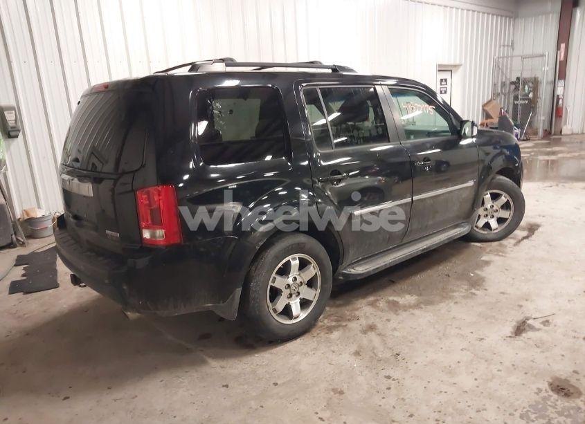 Photo 4 of 2010 Honda Pilot TOURING (VIN 5FNYF4H96AB007923)