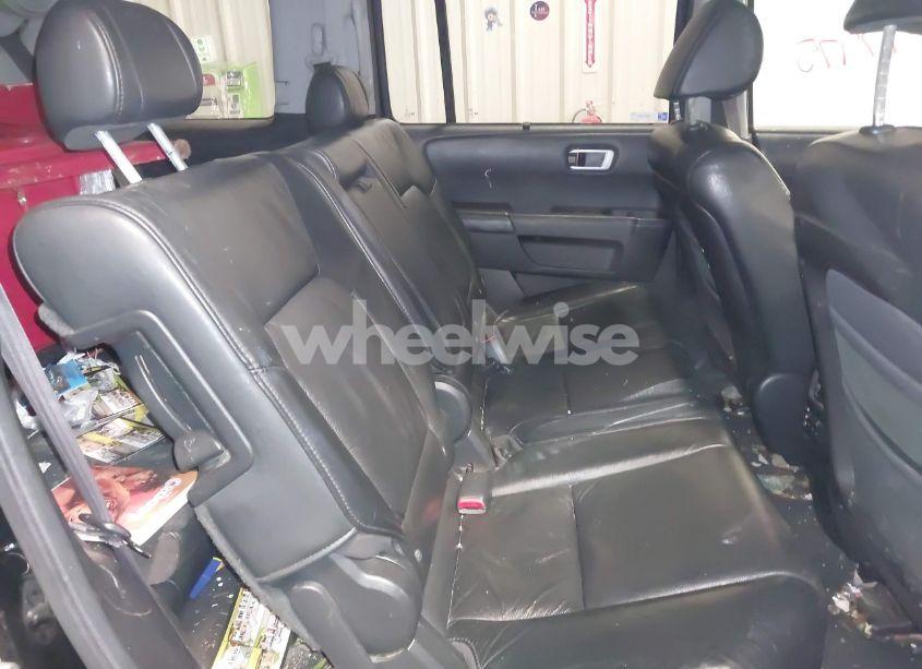 Photo 8 of 2010 Honda Pilot TOURING (VIN 5FNYF4H96AB007923)