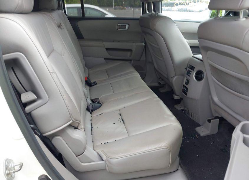 Photo 8 of 2011 Honda Pilot TOURING (VIN 5FNYF4H96BB006451)