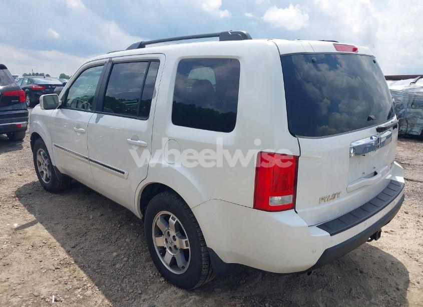 Photo 3 of 2011 Honda Pilot TOURING (VIN 5FNYF4H96BB037120)