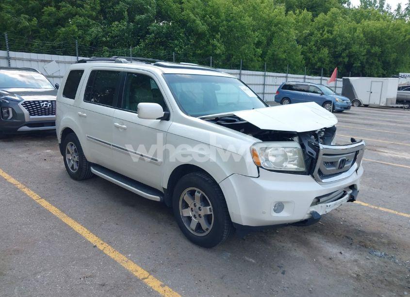 2011 Honda Pilot TOURING (VIN 5FNYF4H96BB082963) main photo