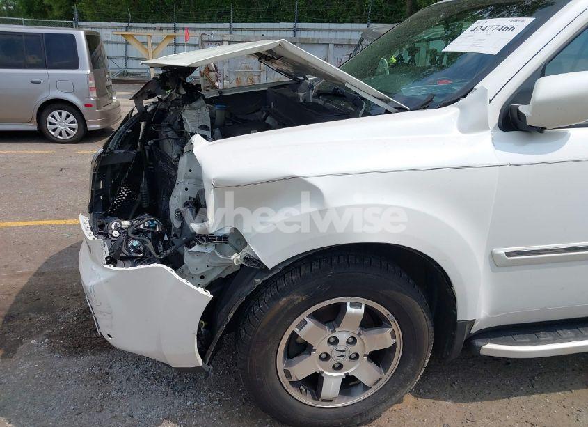 Photo 21 of 2011 Honda Pilot TOURING (VIN 5FNYF4H96BB082963)