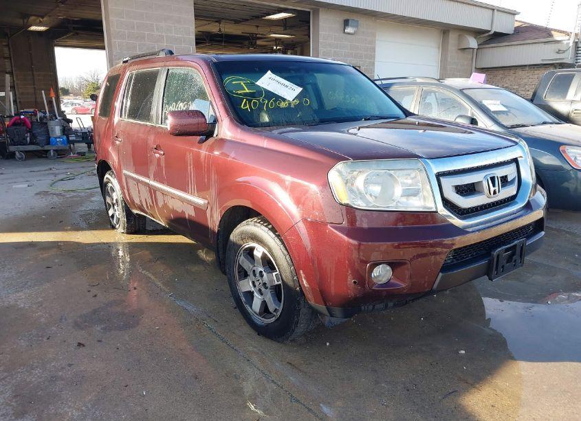 2011 Honda Pilot TOURING (VIN 5FNYF4H96BB087483) main photo